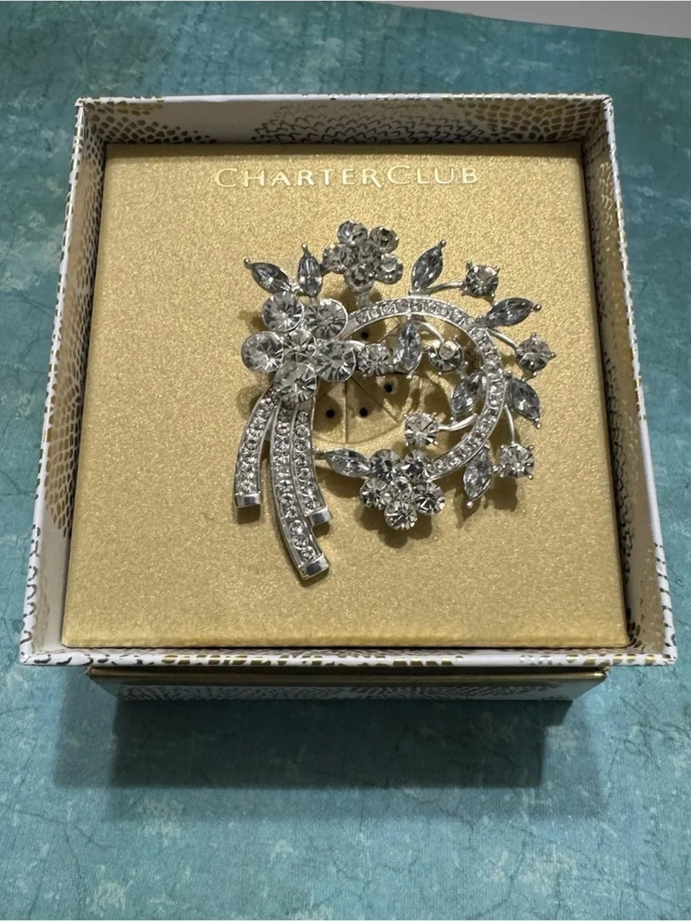 CHARTER CLUB SILVER TONE AND CLEAR RHINESTONES BROOCH